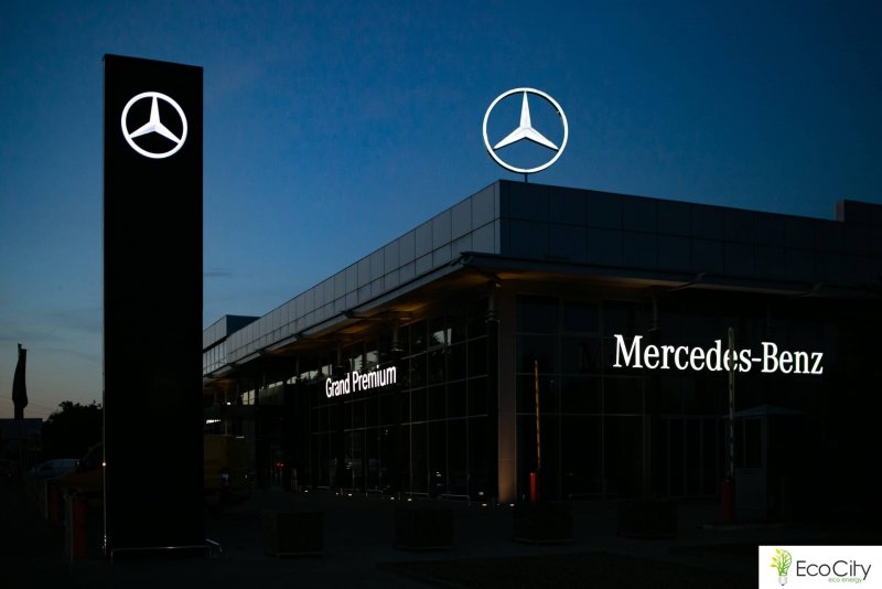 Название компании Mercedes
