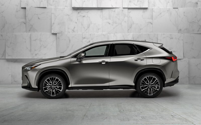 Новый Lexus NX 2021