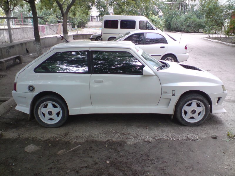 ЗАЗ-1102 «Таврия»