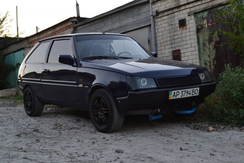 ЗАЗ-1102 Таврия черная