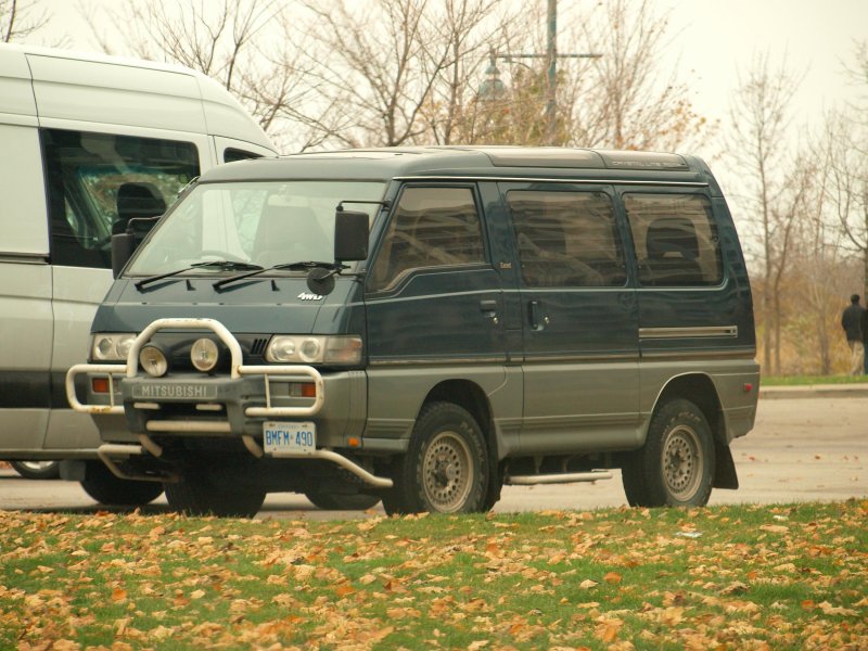 Mitsubishi Delica IV 2.4 2994