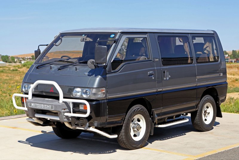 Mitsubishi Delica d5 2007