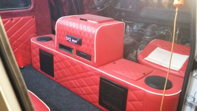 РАФ 2203 интерьер