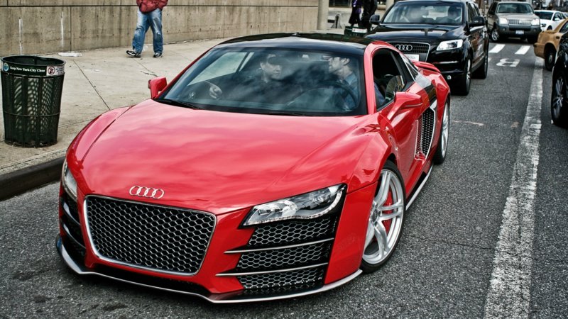 Audi r8 v12