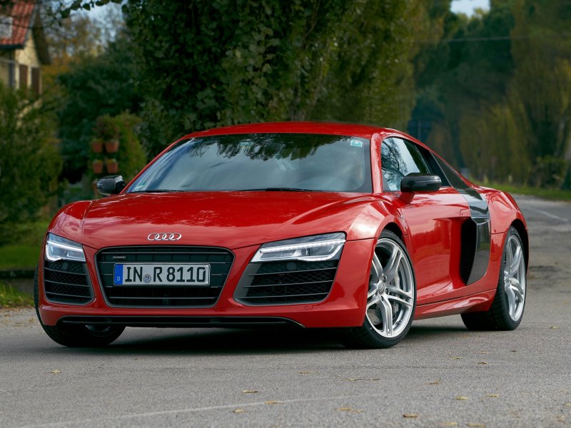 Ауди r8 красная