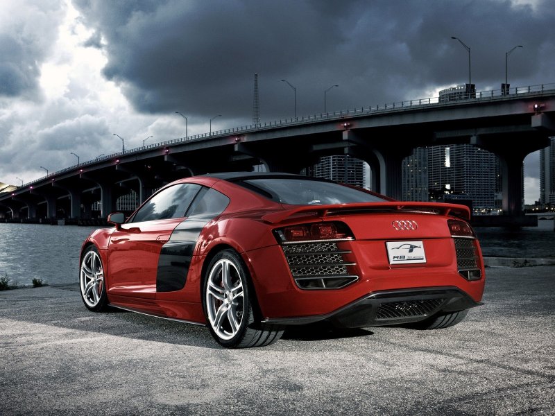 Audi r6