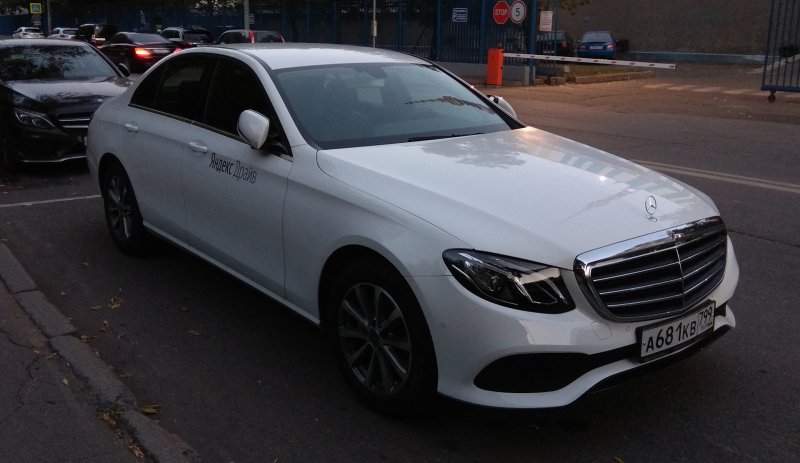 Mercedes Benz e200 каршеринг