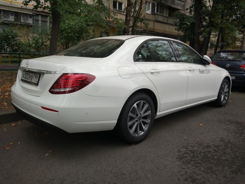 Мерседес е200 каршеринг