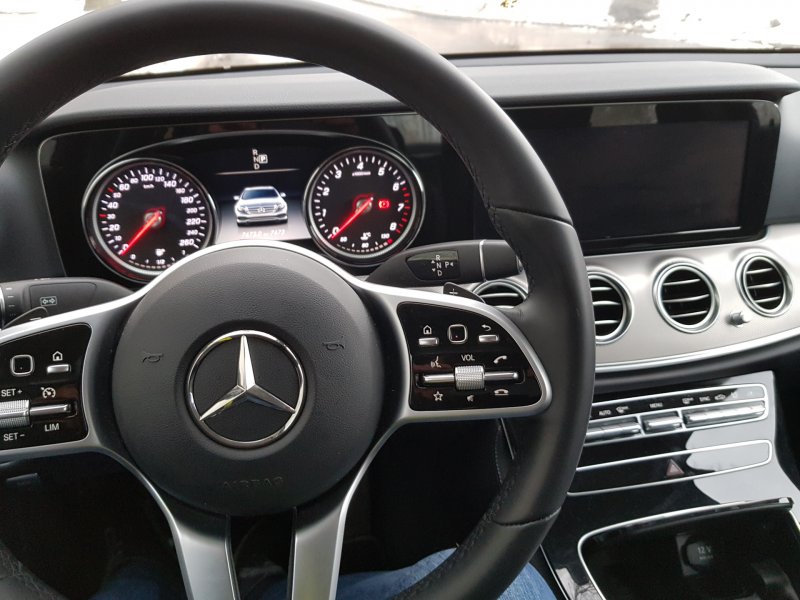 Каршеринг Mercedes e200
