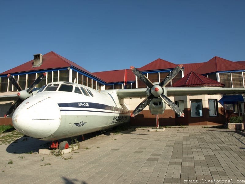 Старый аэропорт Ростов самолеты