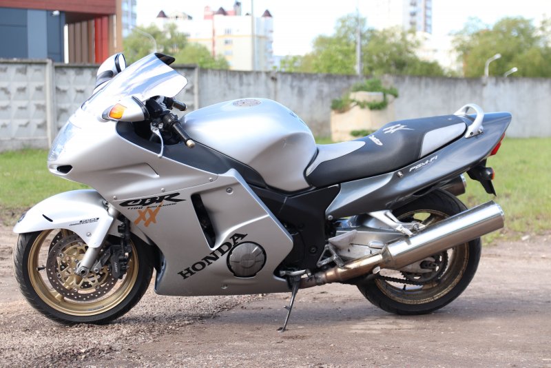 Хонда СБР 1100 Дрозд