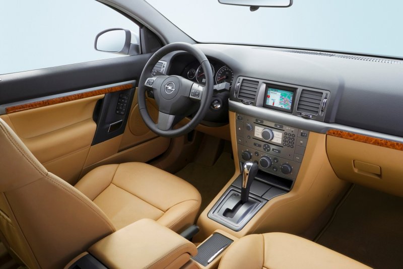 Опель Вектра GTS 2007 салон