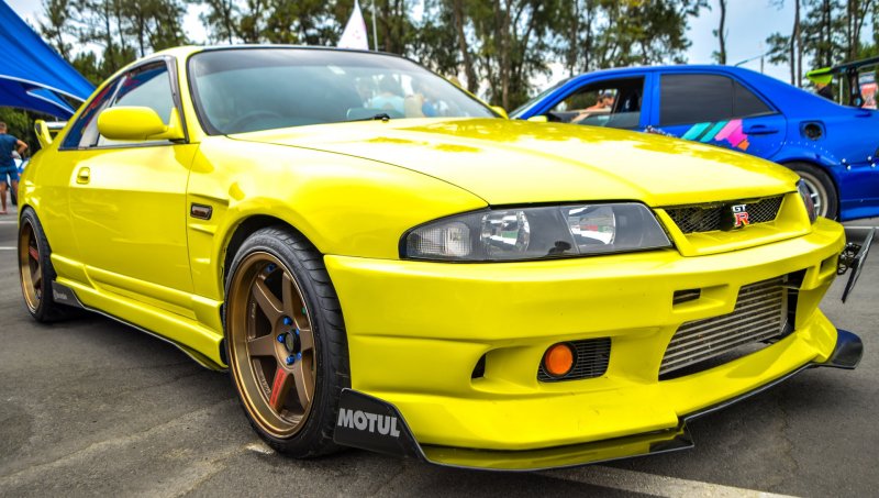 Nissan Skyline 2