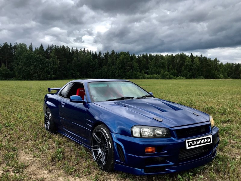 Nissan Skyline r34 2