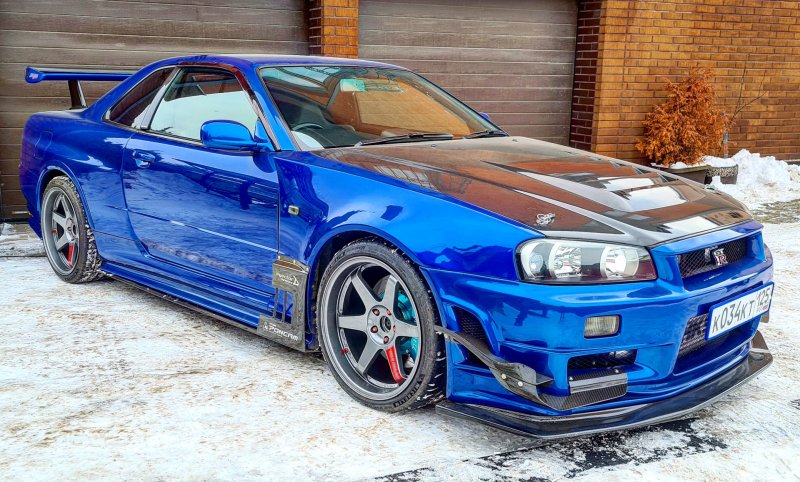 Nissan Skyline GTR 34 Vspec 2