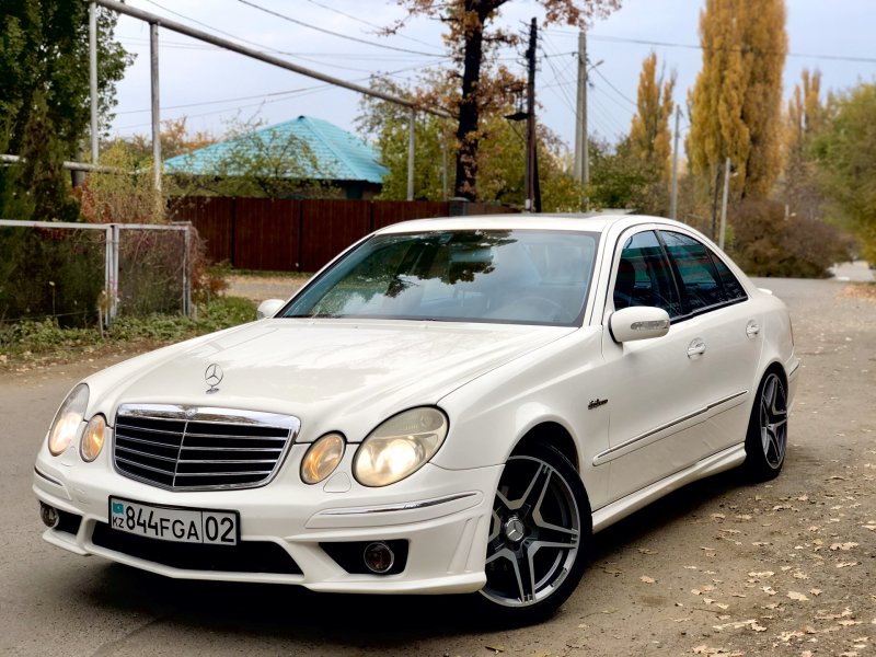 Мерседес CLS 6.3 AMG