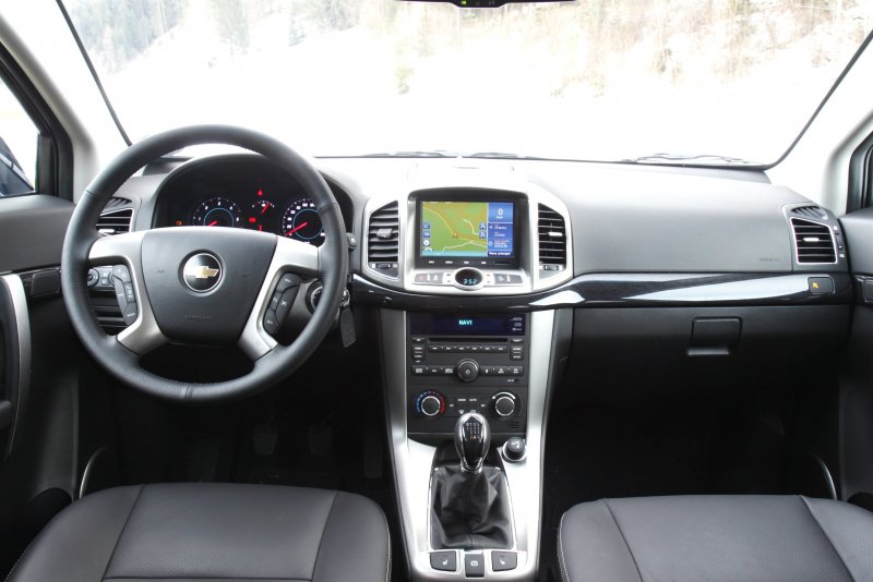 Chevrolet Captiva 2011 салон