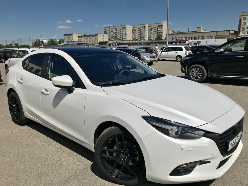 Mazda 3 BM белая черная крыша
