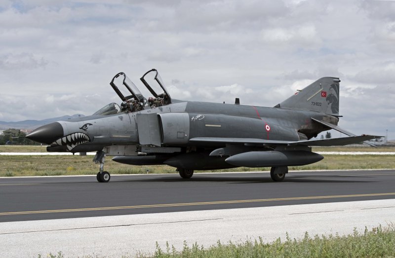 Самолет f-4 e Phantom