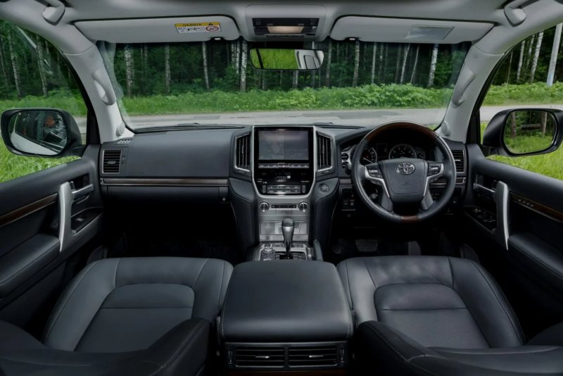Toyota Land Cruiser 200