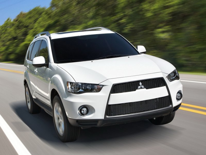Mitsubishi Outlander XL