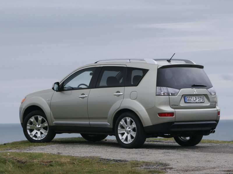 Mitsubishi Outlander 2 XL