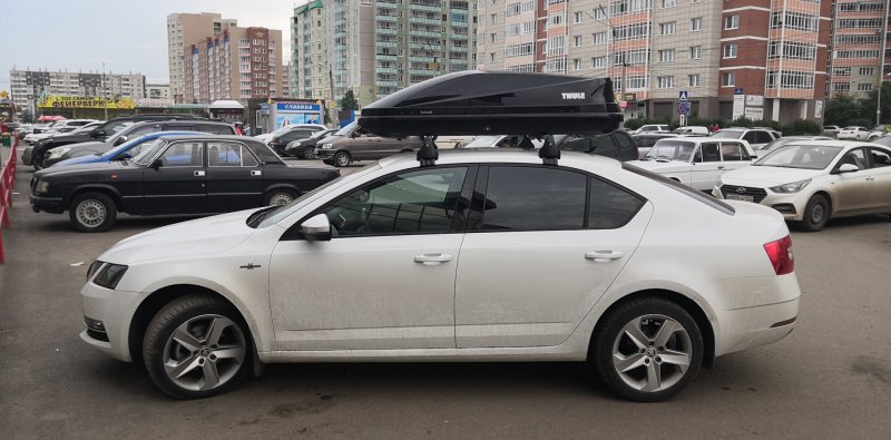 Skoda Octavia a7 черная крыша