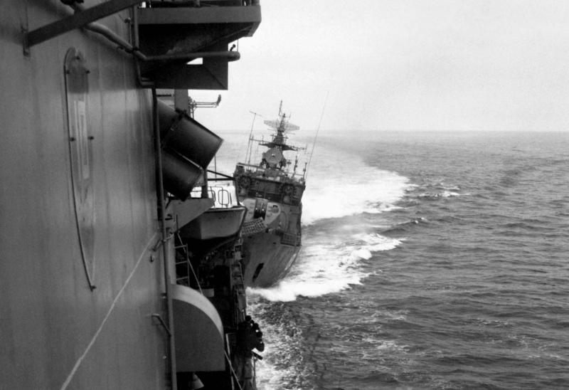 Столкновение кораблей ВМС США И СССР В чёрном море 1988