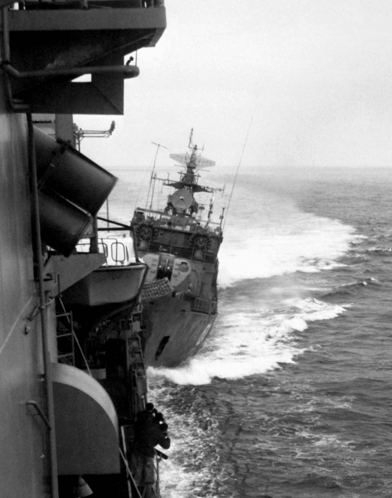 Десантный корабль ВМС США Bonhomme Richard