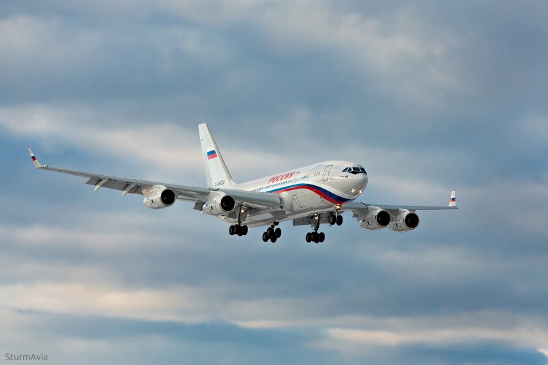 Самолет Путина ил-62м