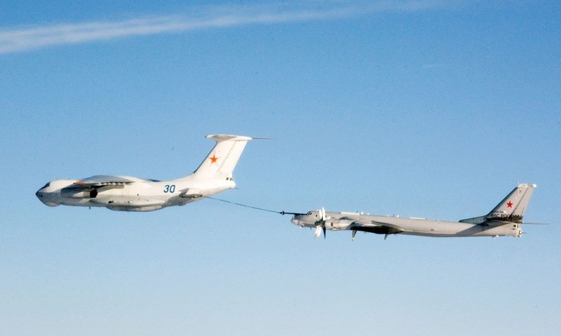 Ил-78 дозаправка