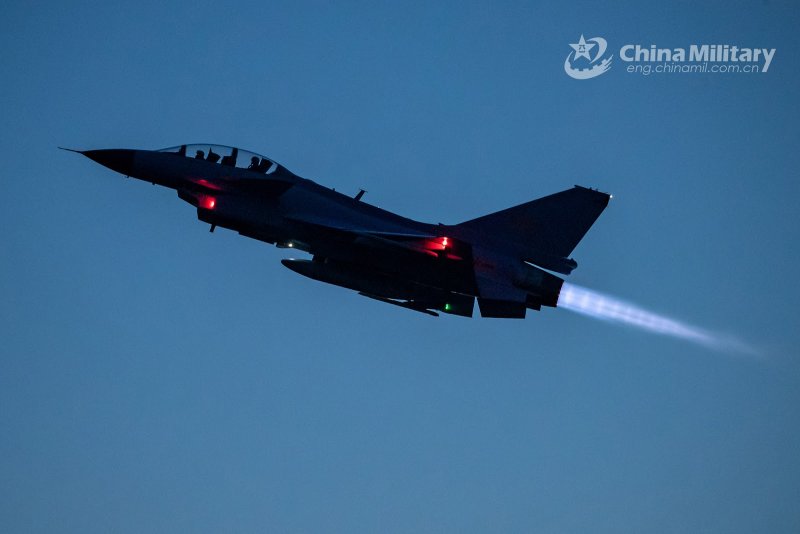 Сверхзвуковая скорость f-22