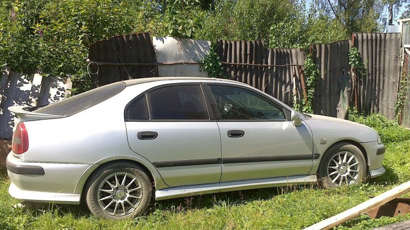 Mitsubishi Carisma обвес