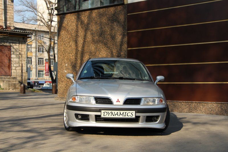 Mitsubishi Carisma Sport