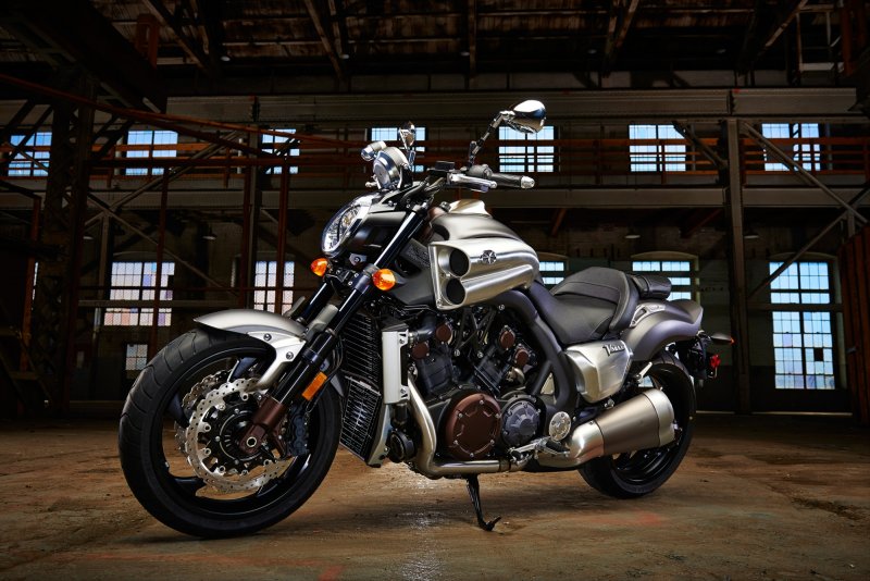 Yamaha v-Max