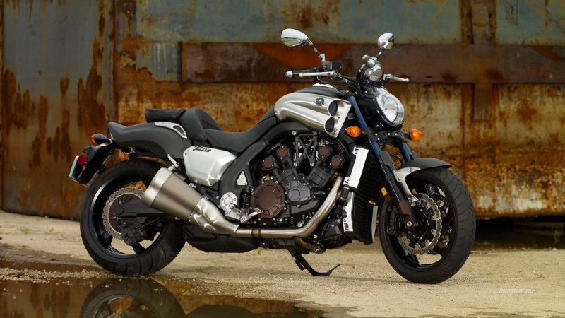 Yamaha Vmax 2020