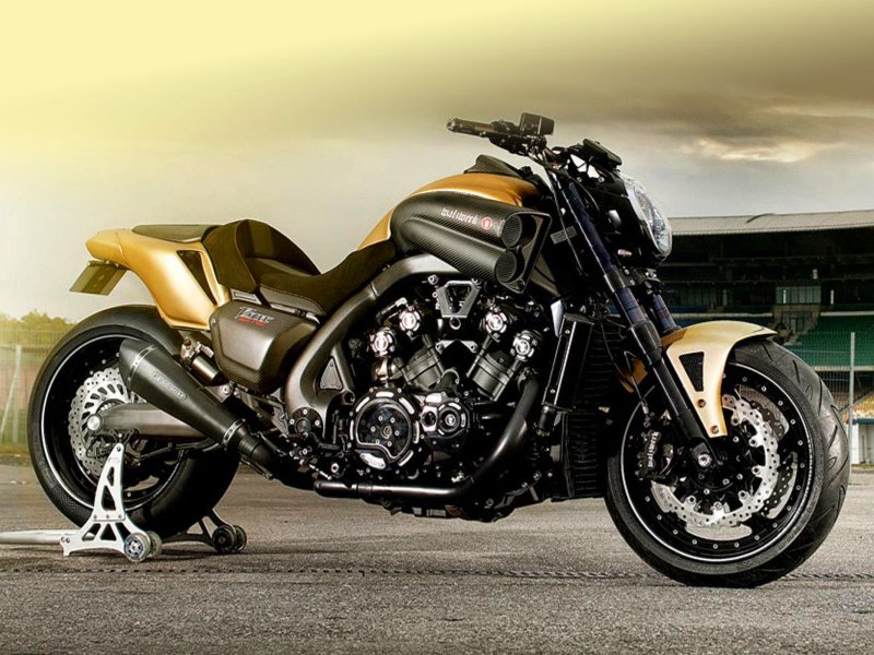 Мотоцикл Yamaha Vmax