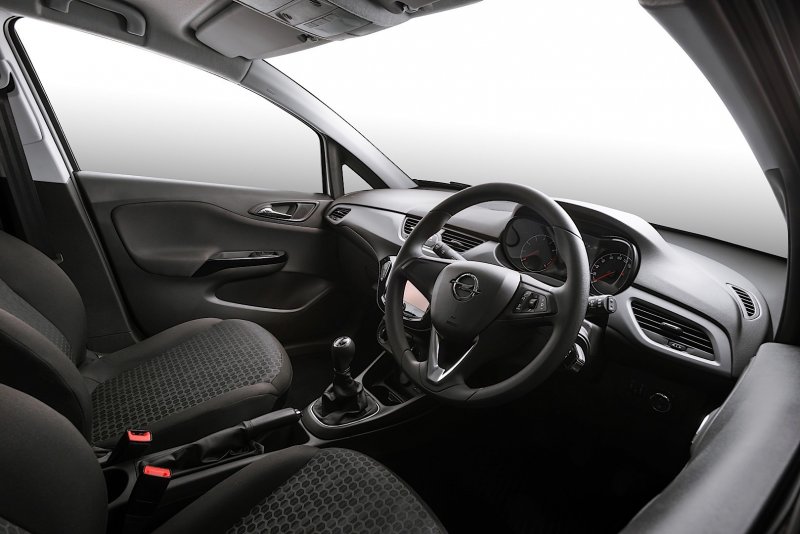 Opel Corsa 2015 года