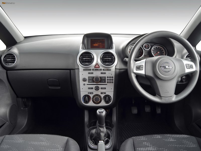 Opel Corsa 2008 5 дверей салон