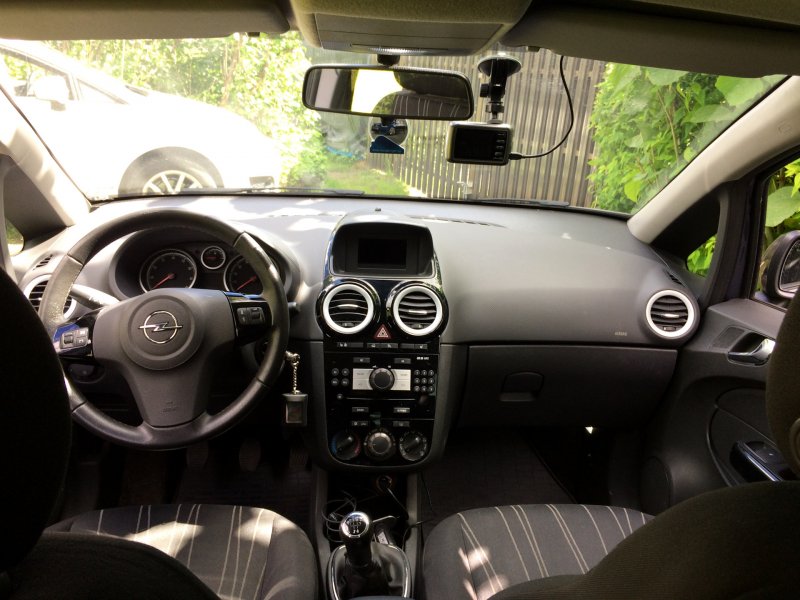Opel Corsa d 2007 салон