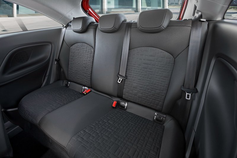 Opel Corsa салон