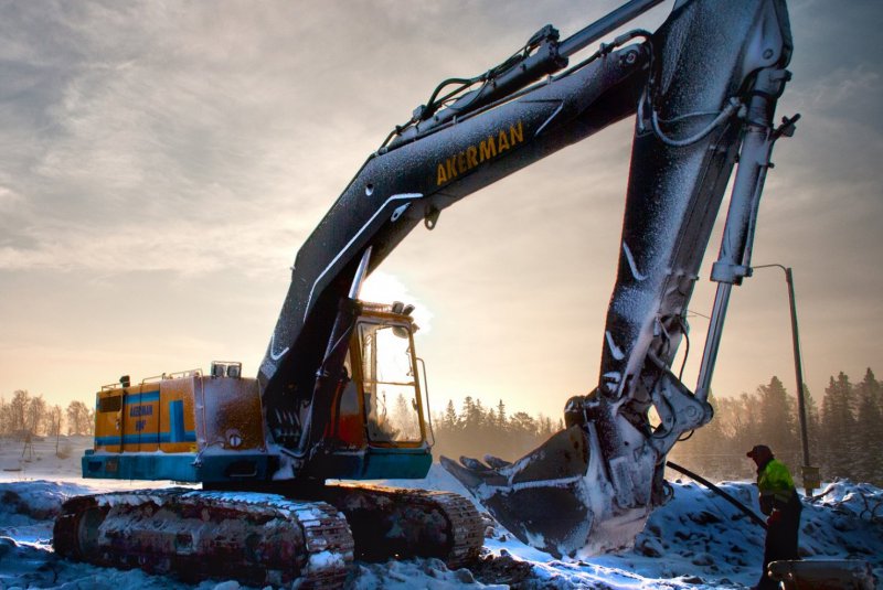 Экскаватор-разрушитель Komatsu pc340lc