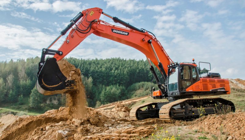 Экскаватор Дусан dx490lc-5
