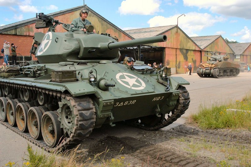 Танк m24 Chaffee
