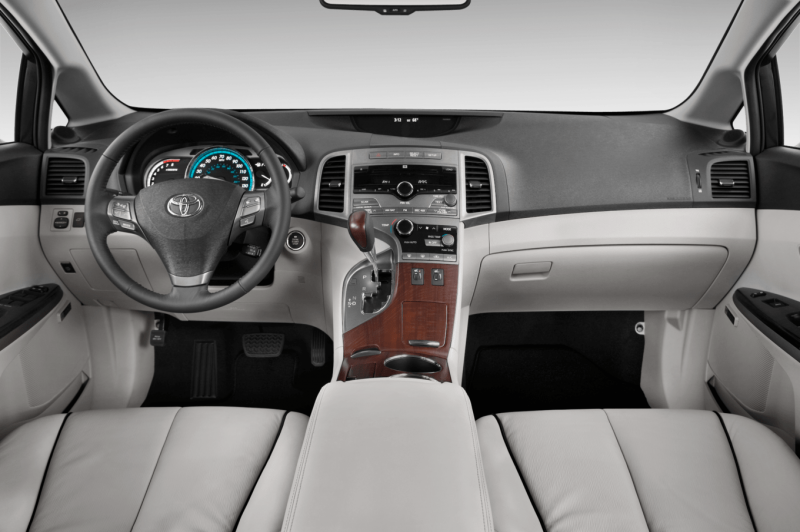 Toyota Venza 2010 Interior