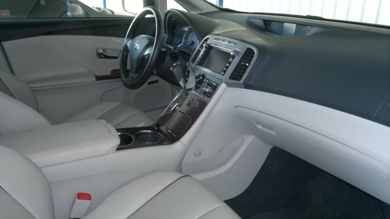Toyota Venza 2011 салон