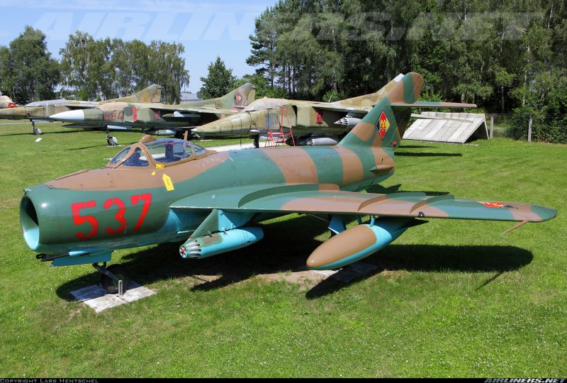F-5 mig17