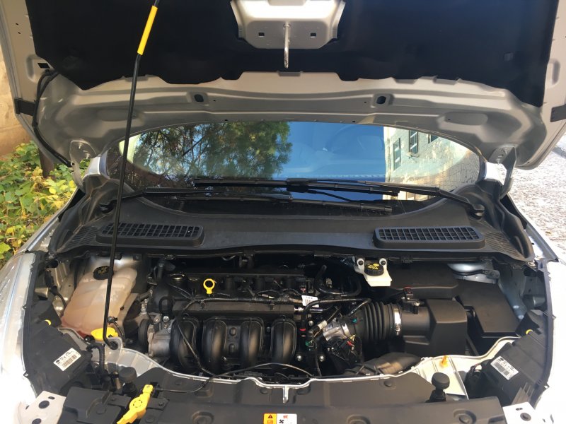 Ford Kuga 2 под капотом