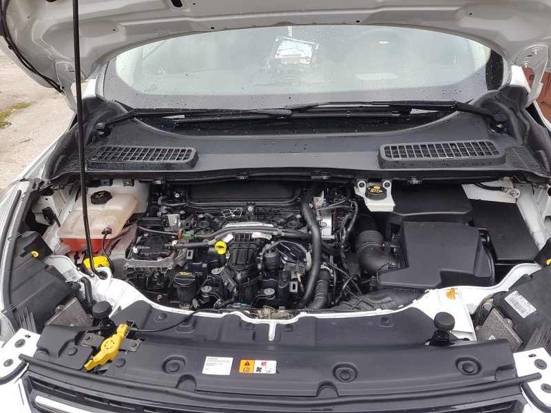 Ford Kuga 2 под капотом