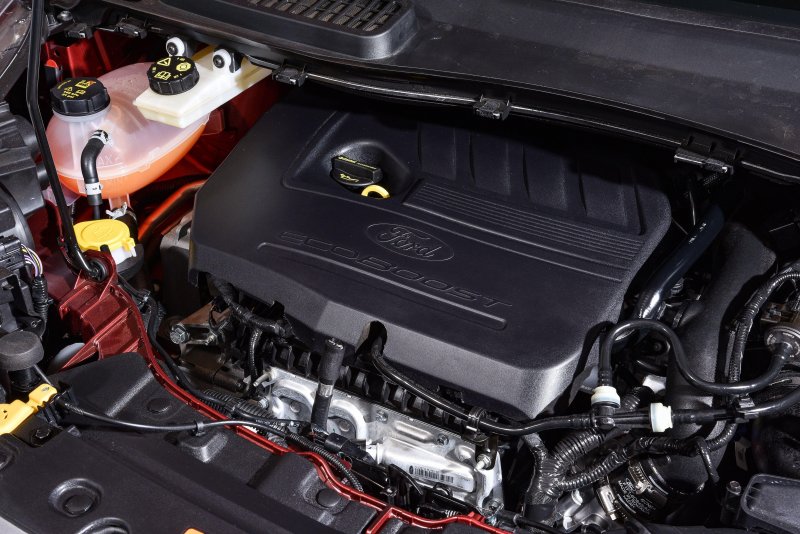 Kuga ECOBOOST моторный отсек